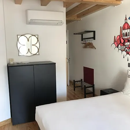 House Petit Lusa Gasthuis 3*