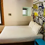 House Petit Lusa Gasthof Lissabon