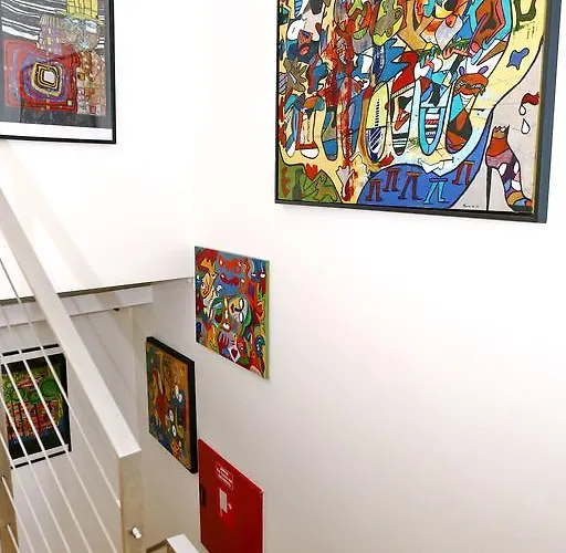 Πανσιόν House Petit Lusa 3*