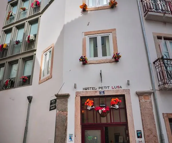 House Petit Lusa Πανσιόν 3*