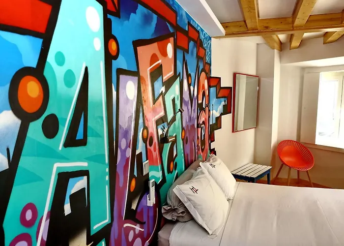 Πανσιόν House Petit Lusa 3*