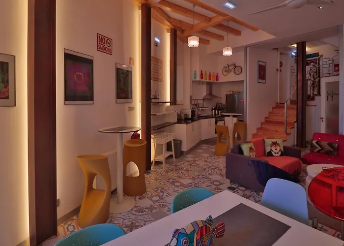 House Petit Lusa Πανσιόν