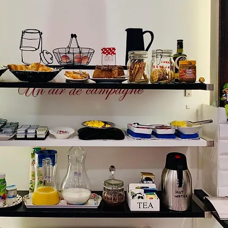 House Petit Lusa Lisbona