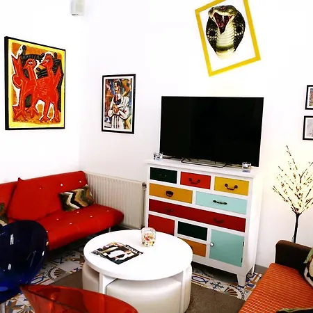 House Petit Lusa Лиссабон