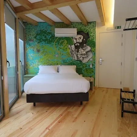 Гостевой дом House Petit Lusa 3*