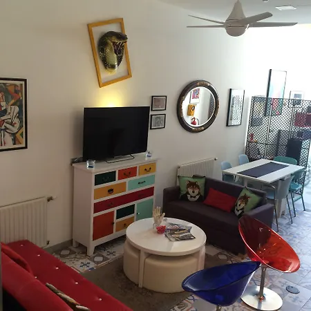 House Petit Lusa Лиссабон
